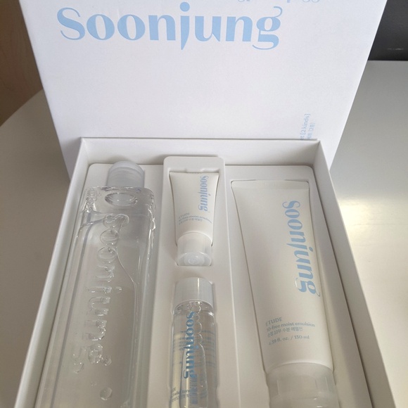 ETUDE - Soon Jung Skincare Set - New in box! - Picture 1 of 3